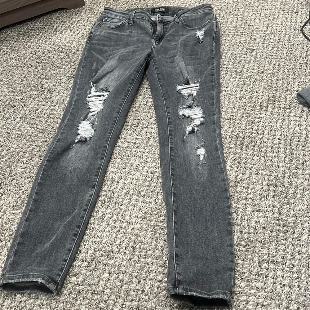 Judy blue skinny fit faded black denim stretch jeans.  Size 11 or says 30